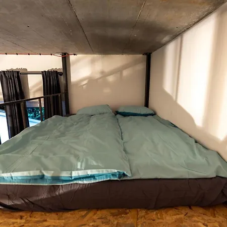 Industrial Zero Apartment